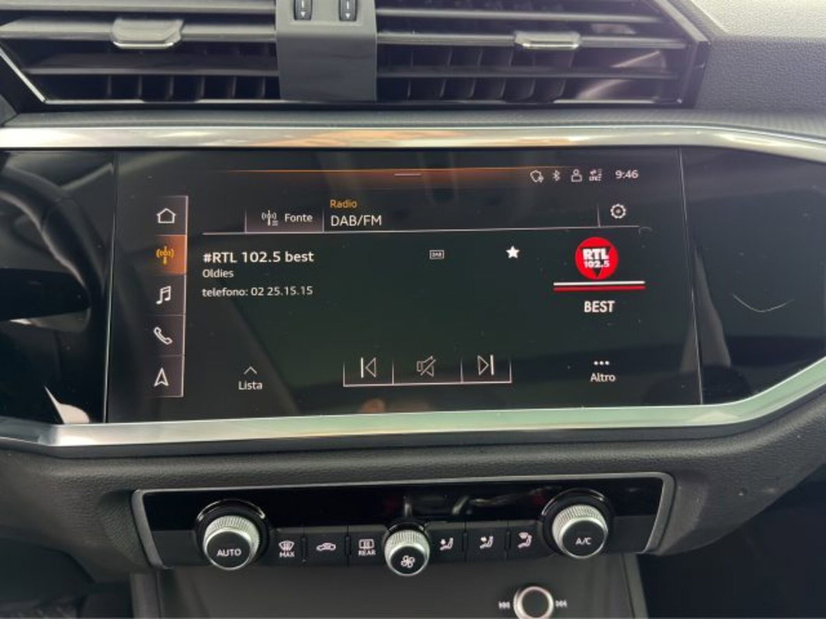 Audi Q3 35 TDI quattro S tronic Business Advanced (17)