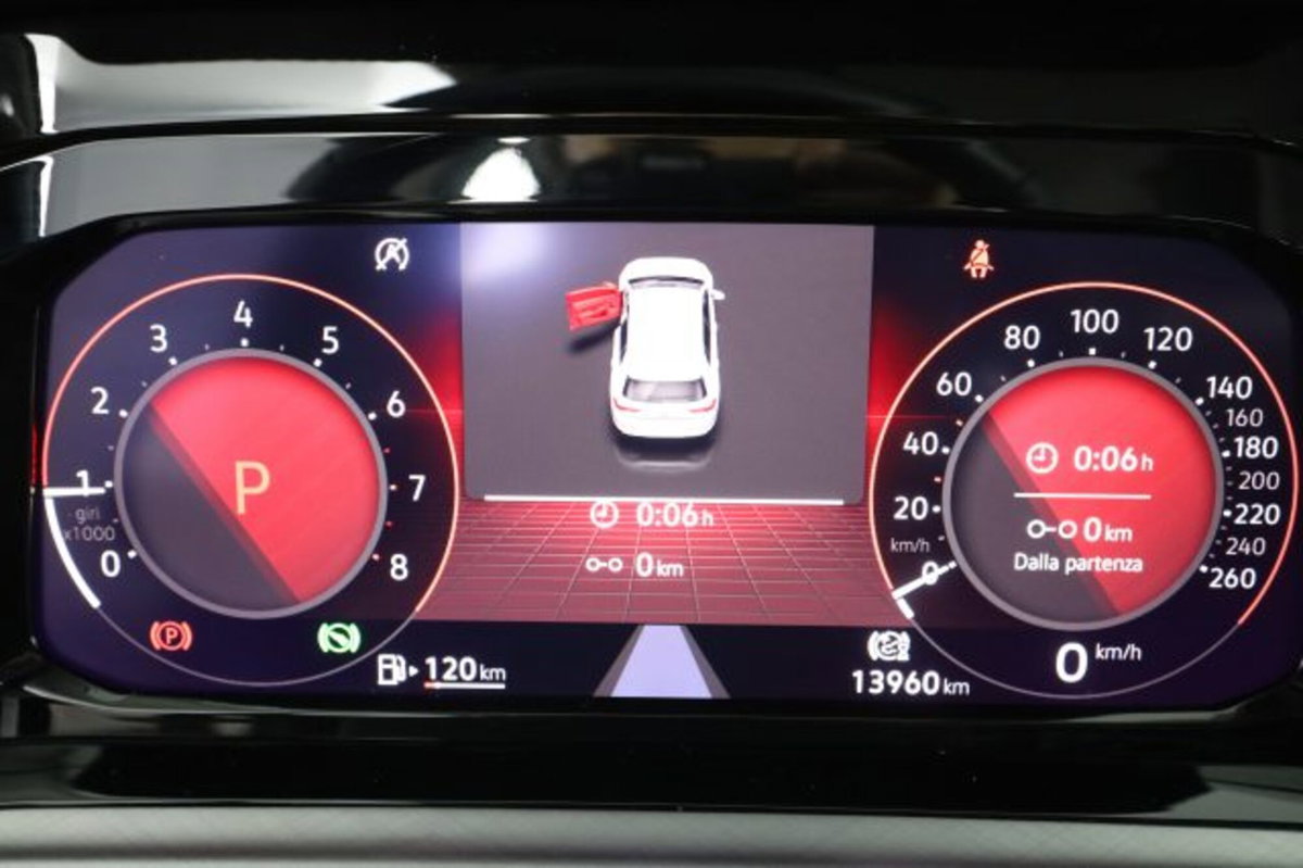 Volkswagen Golf Variant 1.0 eTSI EVO DSG Life (7)