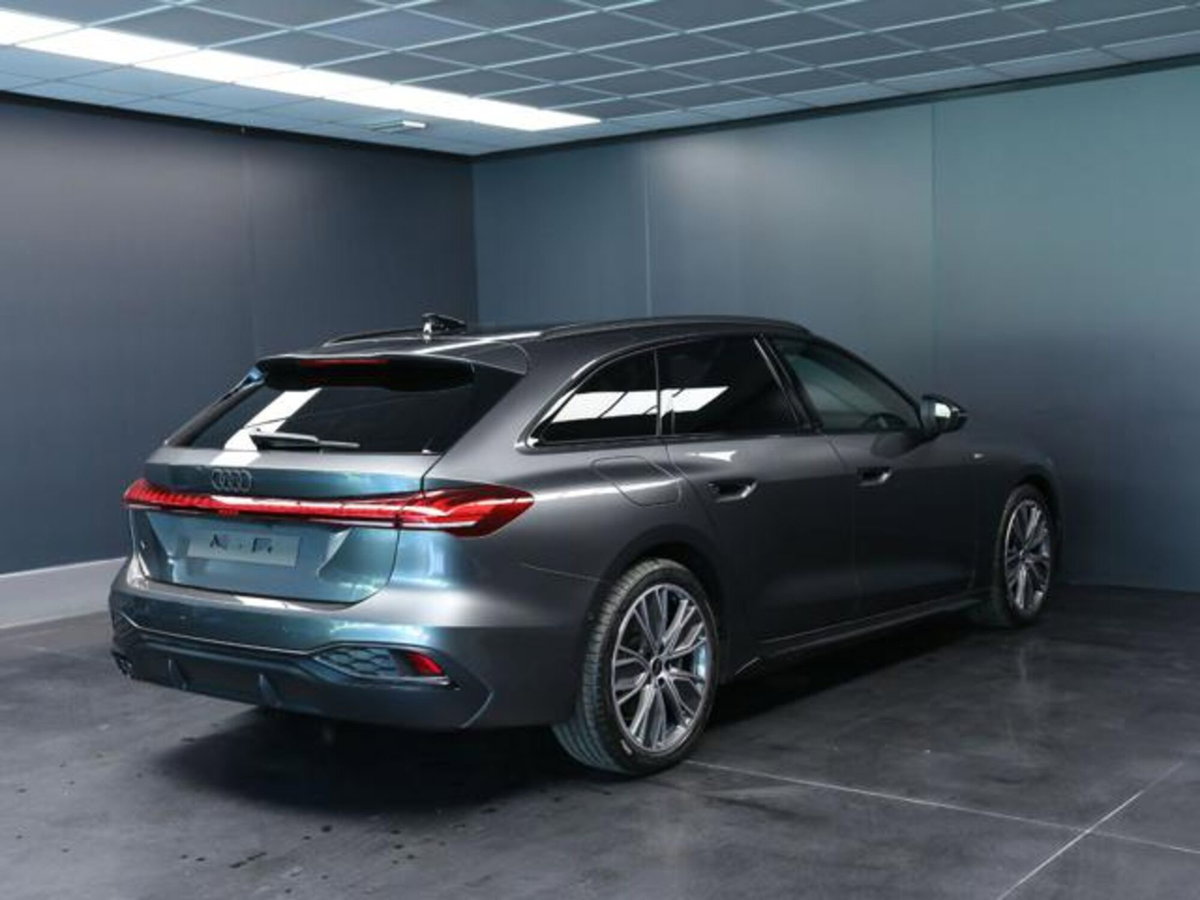 Audi A5 Avant 2.0 tdi mhev+ S line edition 204cv s-tronic (3)