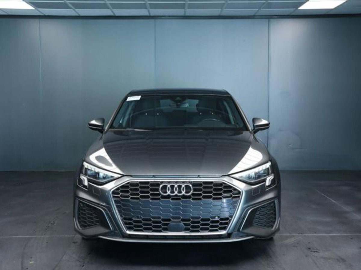 Audi A3 Sportback 30 TDI S tronic S line edition (2)