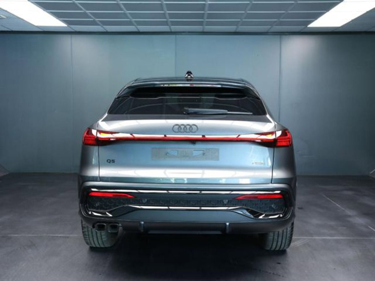 Audi Q5 Sportback 2.0 tdi mhev+ Launch Edition S line quattro 204cv s-tronic (4)