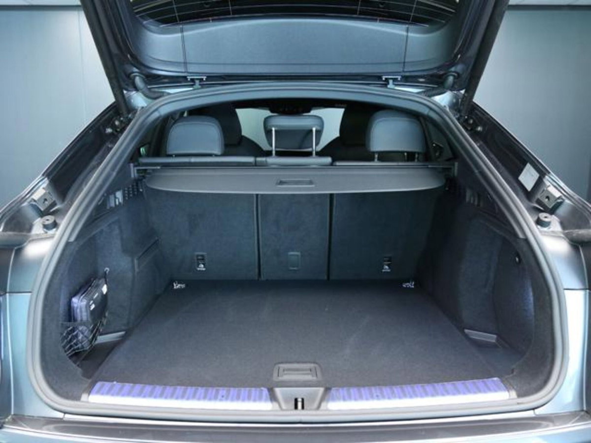 Audi Q5 Sportback 2.0 tdi mhev+ Launch Edition S line quattro 204cv s-tronic (7)