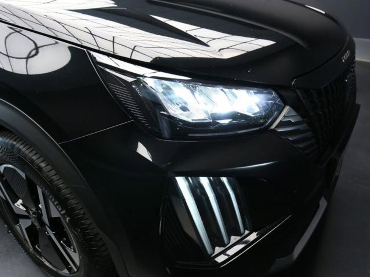 Peugeot 2008 PureTech 130 S&S EAT8 Allure Pack (11)