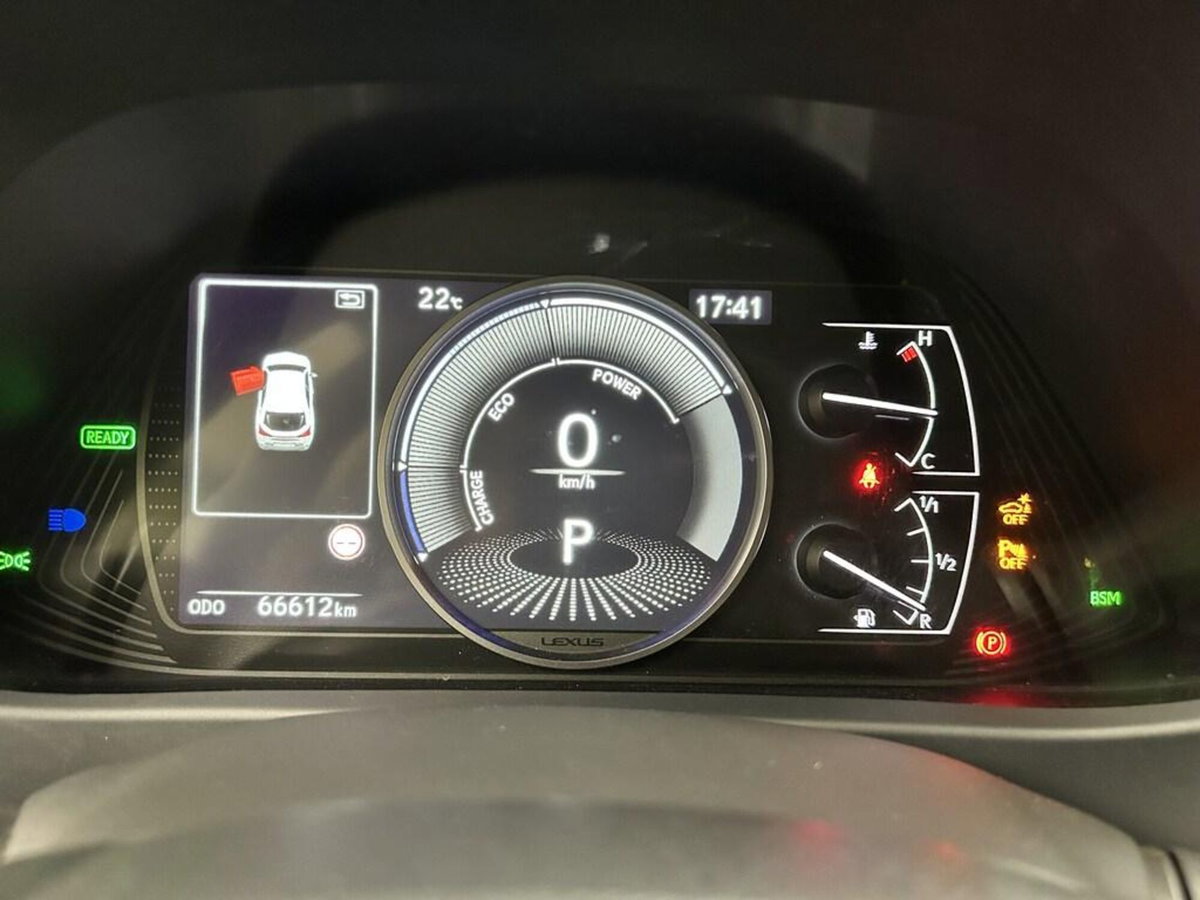 Lexus UX Hybrid 4WD Midnight (10)