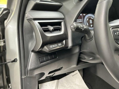 Lexus UX Hybrid 4WD Midnight (11)
