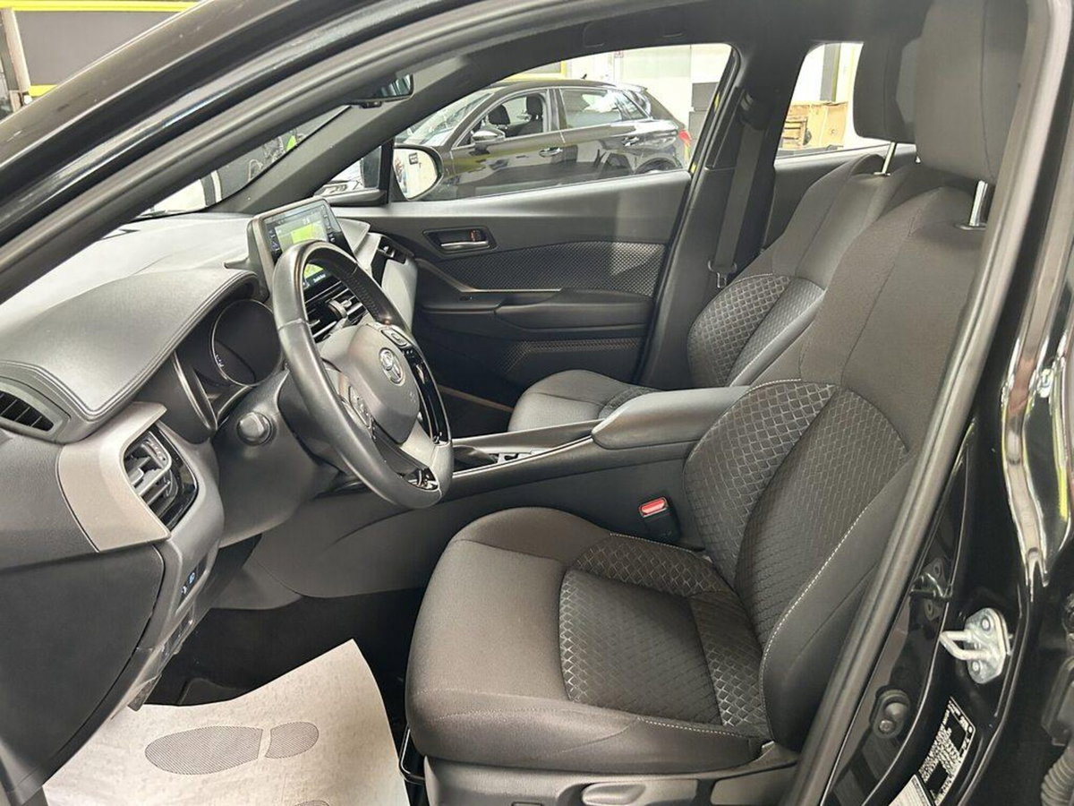Toyota Toyota C-HR 1.8 Hybrid E-CVT Trend (7)