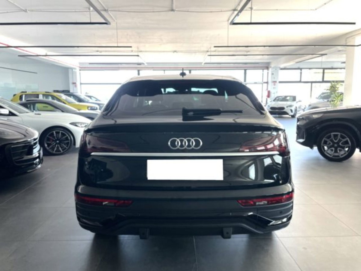 Audi Q5 Sportback 2.0 tdi mhev+ Business Advanced quattro 204cv s-tronic (14)