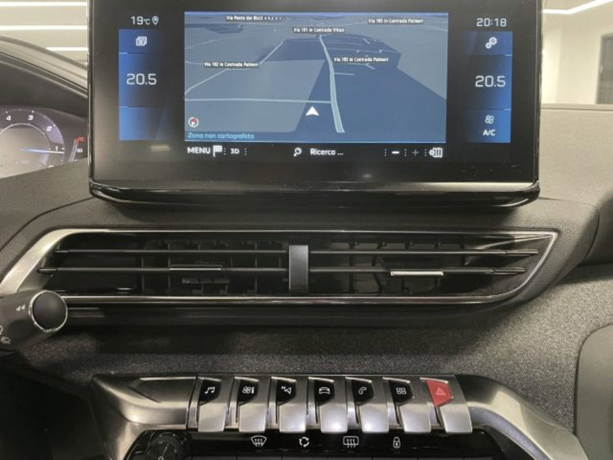 Peugeot 3008 BlueHDi 130 S&S EAT8 Allure Pack (18)