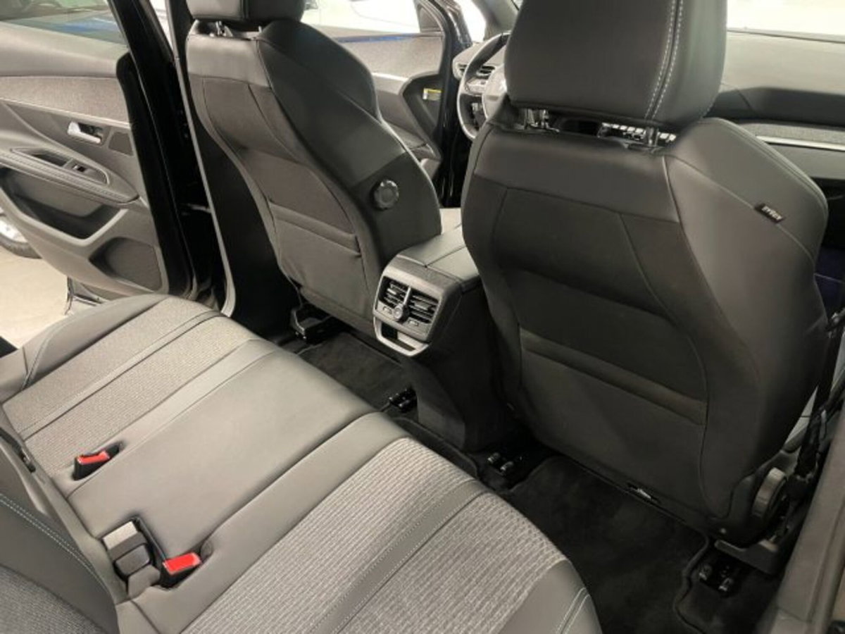 Peugeot 3008 BlueHDi 130 S&S EAT8 Allure Pack (3)