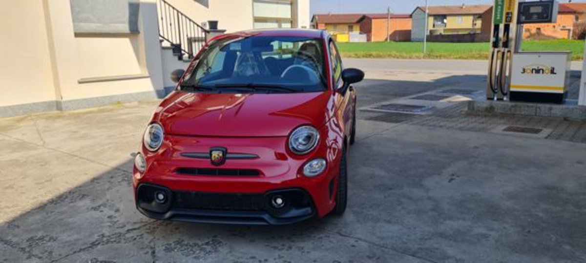 Abarth 695 695 1.4 Turbo T-Jet 180 CV Tributo 131 Rally (3)
