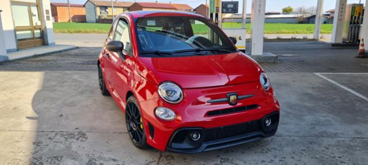 Abarth 695 695 1.4 Turbo T-Jet 180 CV Tributo 131 Rally (4)