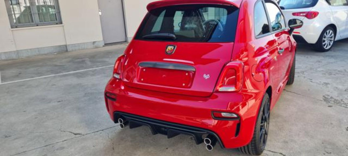 Abarth 695 695 1.4 Turbo T-Jet 180 CV Tributo 131 Rally (6)