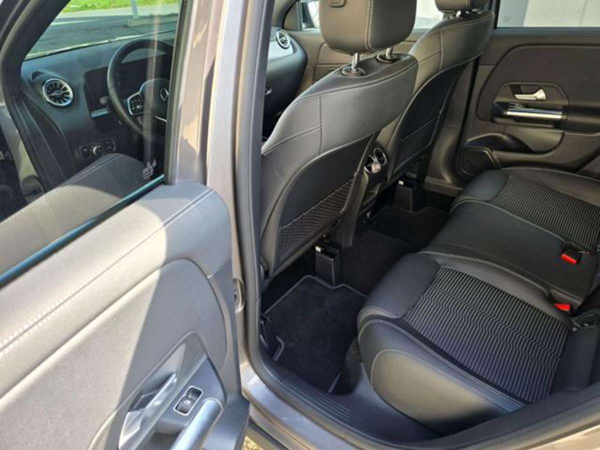 Mercedes-Benz GLA SUV 200 d Automatic Sport Plus (13)