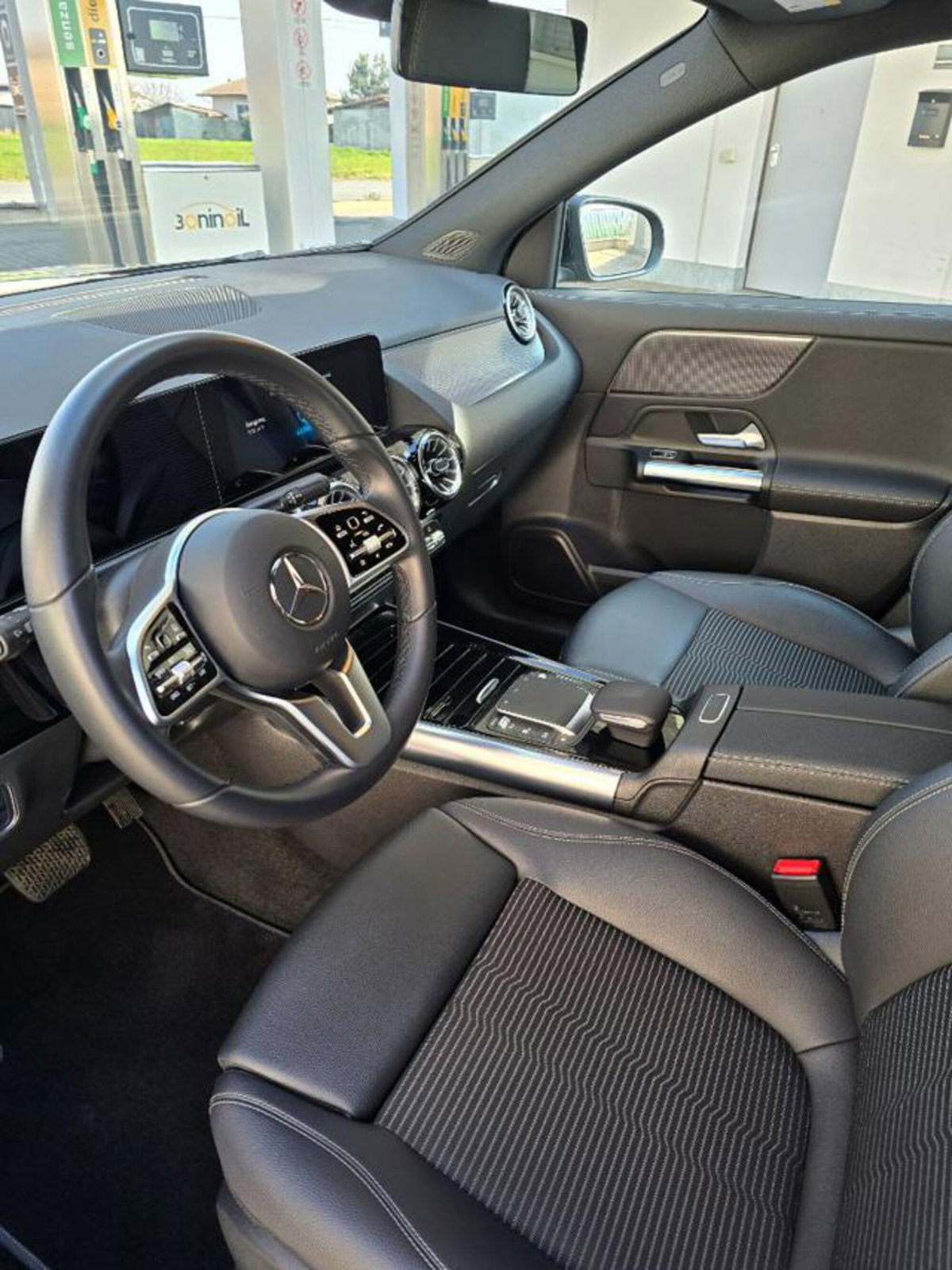 Mercedes-Benz GLA SUV 200 d Automatic Sport Plus (15)
