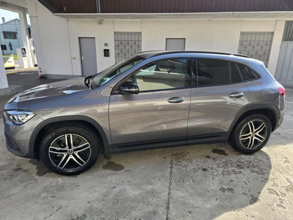 Mercedes-Benz GLA SUV 200 d Automatic Sport Plus (3)