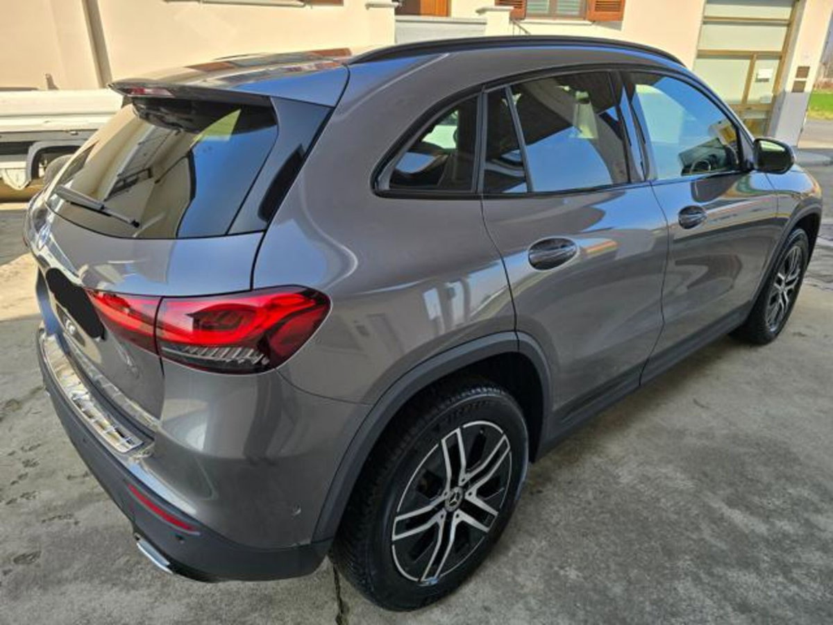 Mercedes-Benz GLA SUV 200 d Automatic Sport Plus (5)