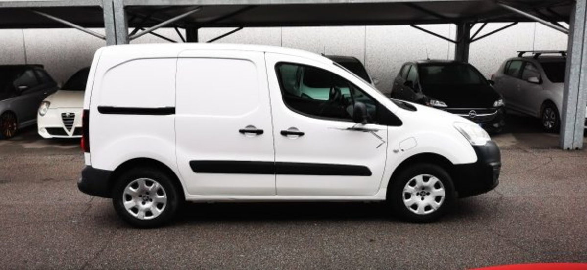 Peugeot Partner Furgone Full Electric L1 Furgone Premium (5)