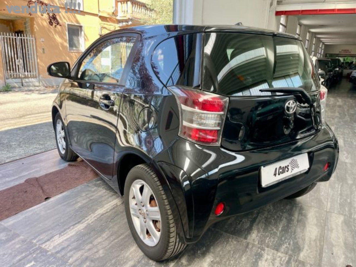 Toyota iQ 1.0 Multidrive (3)
