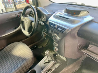 Toyota iQ 1.0 Multidrive (4)