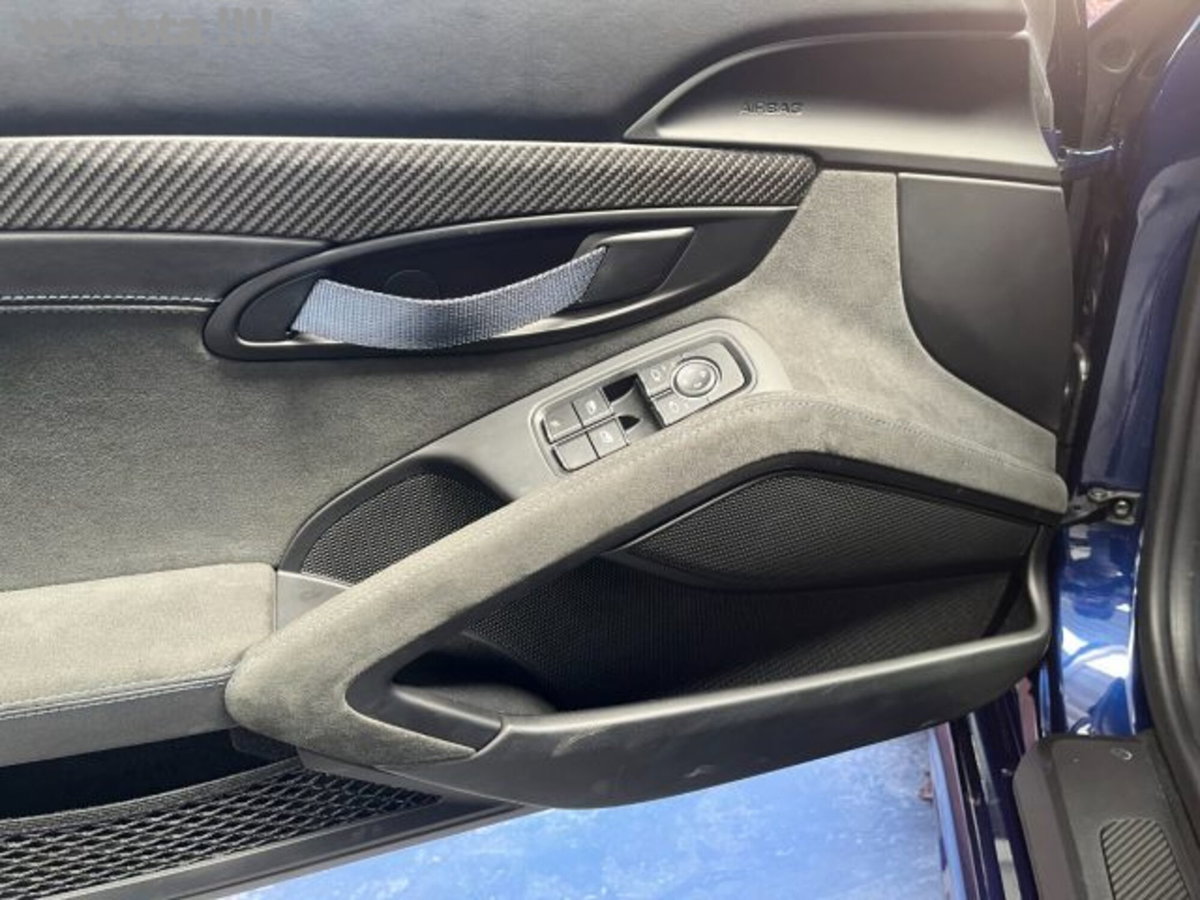 Porsche 718 Cayman  Cayman 4.0 GT4 RS pdk (13)