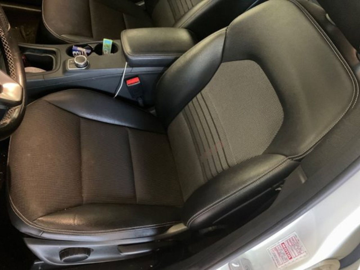 Mercedes-Benz Classe B 200 Sport (13)