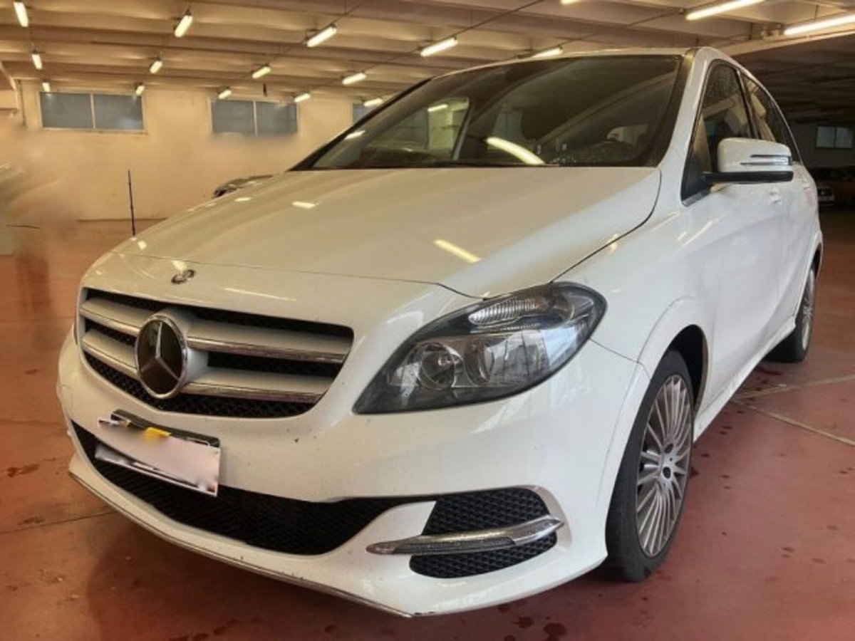 Mercedes-Benz Classe B 200 Sport (2)
