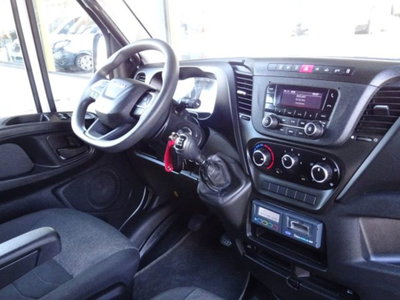 Iveco Daily Telaio 35C16H BTor 3.0 HPT PLM-RG Cabinato (11)
