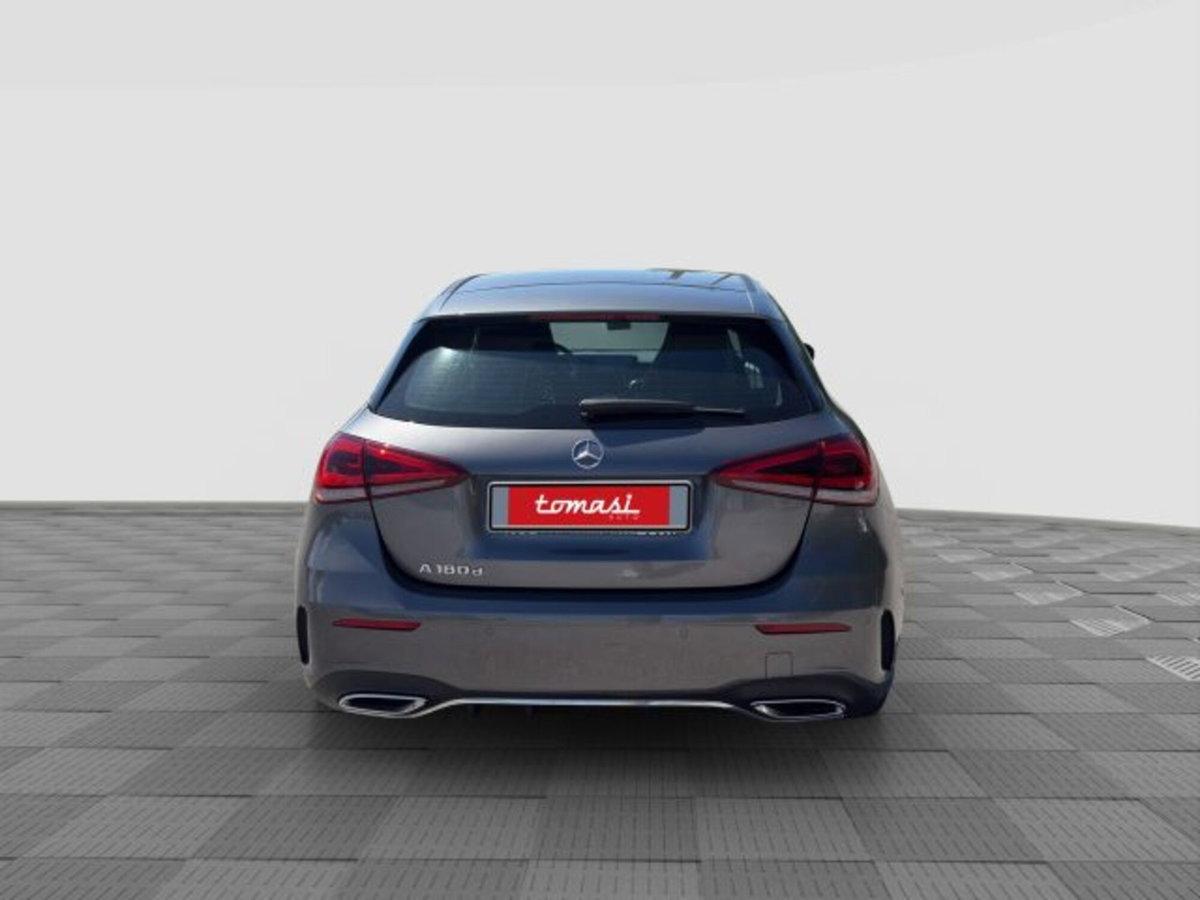Mercedes-Benz Classe A 180 d Automatic Premium (4)