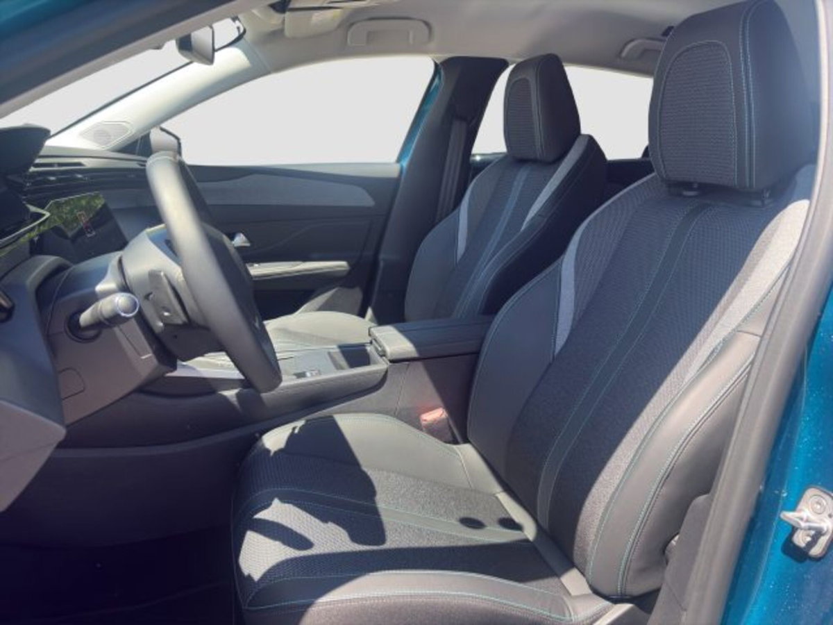 Peugeot 308 BlueHDi 130 S&S EAT8 Allure Pack (9)