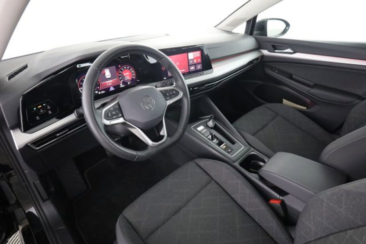 Volkswagen Golf Variant 1.0 eTSI EVO DSG Life