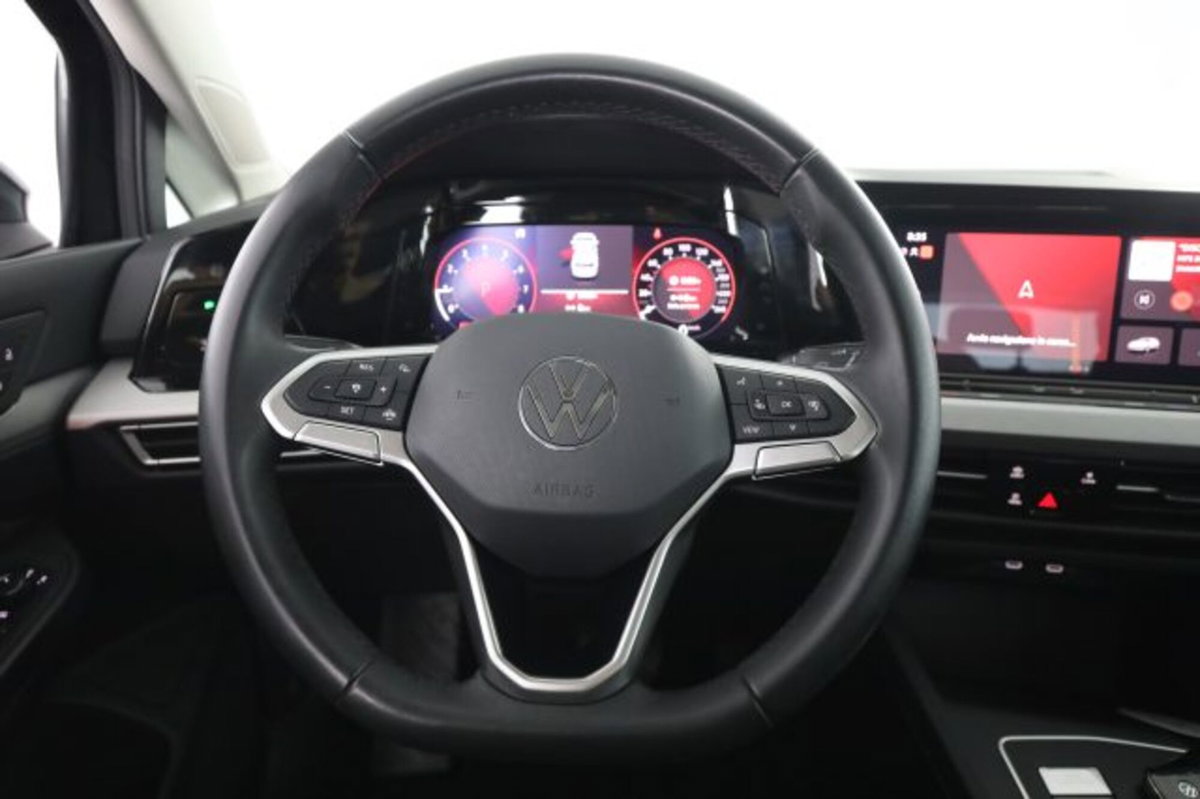 Volkswagen Golf Variant 1.0 eTSI EVO DSG Life (5)
