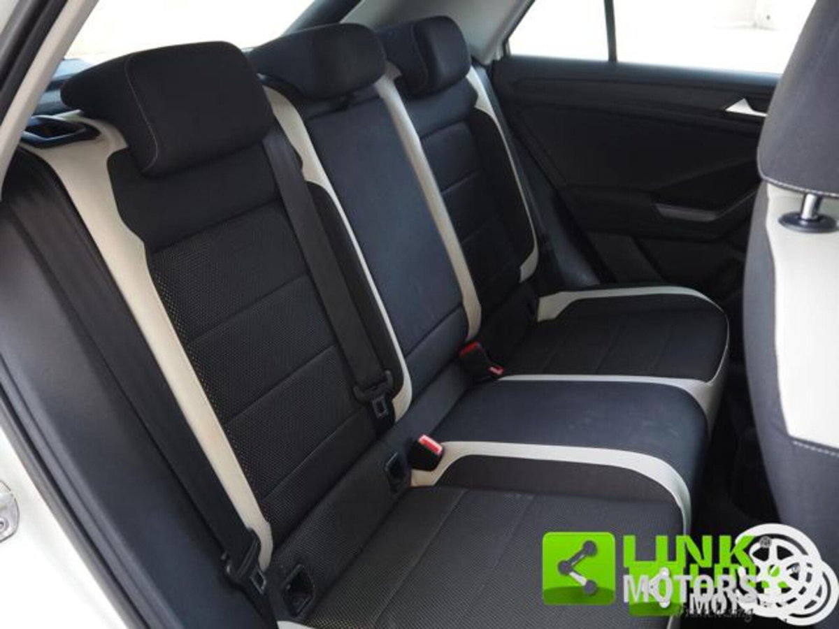 Volkswagen T-Roc 2.0 TDI SCR 150 CV DSG Advanced BlueMotion Technology (19)