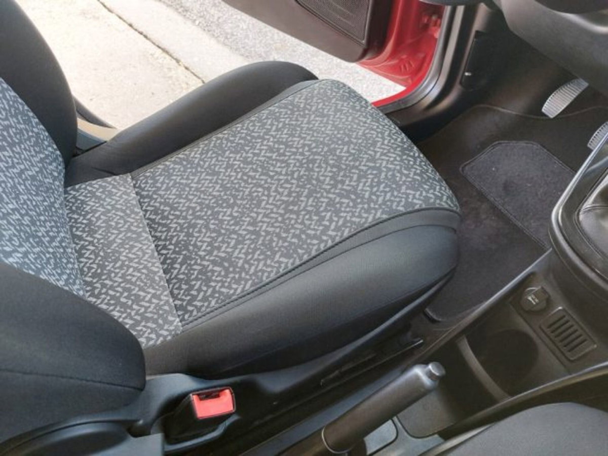 Lancia Ypsilon 1.0 FireFly 5 porte S&S Hybrid Ecochic Silver (14)