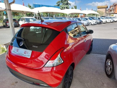 Lancia Ypsilon 1.0 FireFly 5 porte S&S Hybrid Ecochic Silver (3)