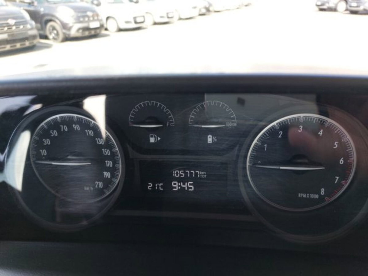 Lancia Ypsilon 1.0 FireFly 5 porte S&S Hybrid Ecochic Silver (8)