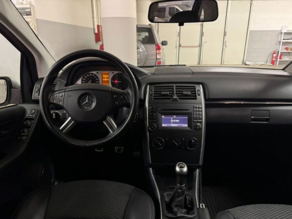 Mercedes-Benz Classe B 180 CDI Premium (11)