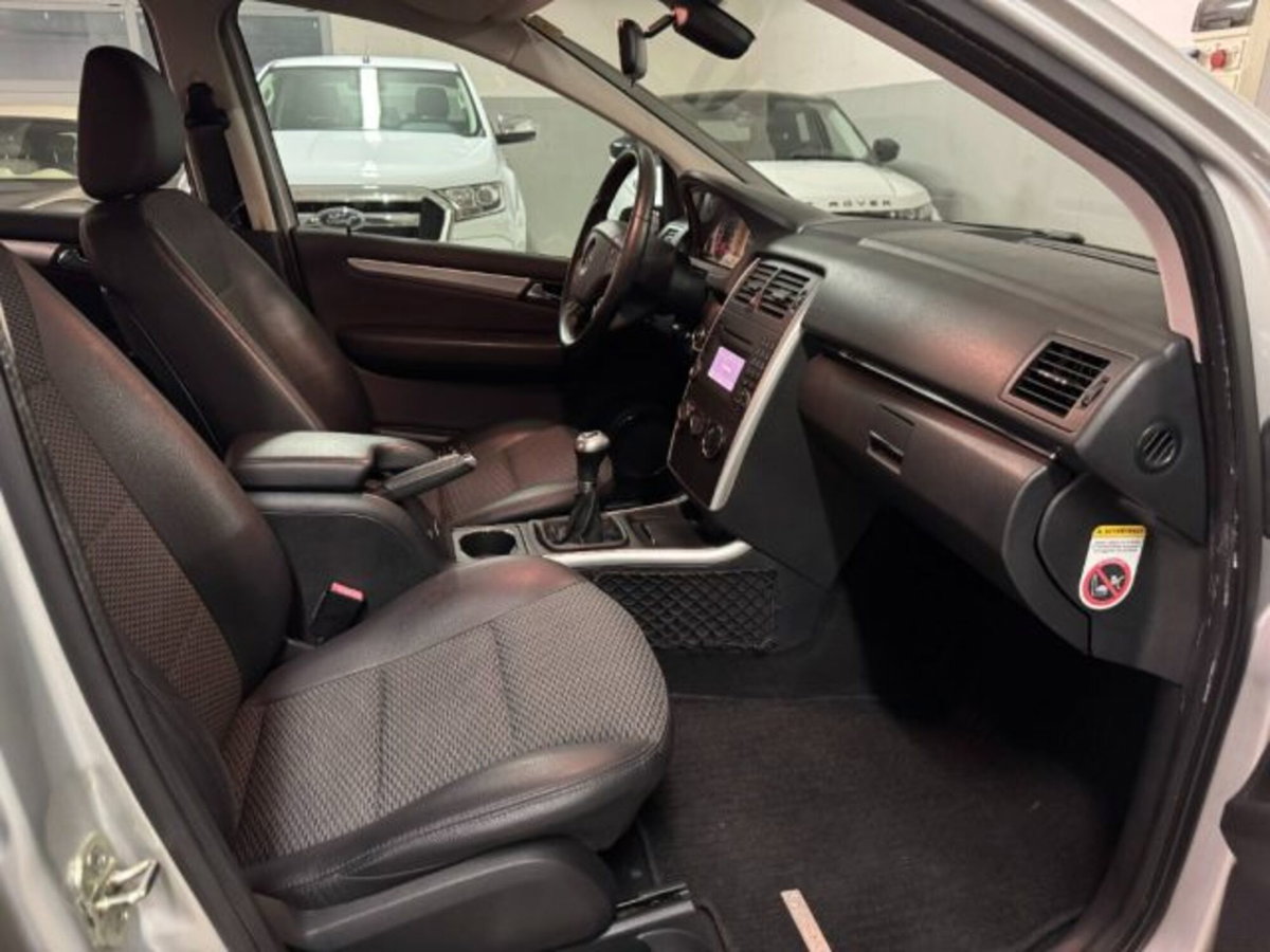 Mercedes-Benz Classe B 180 CDI Premium (15)