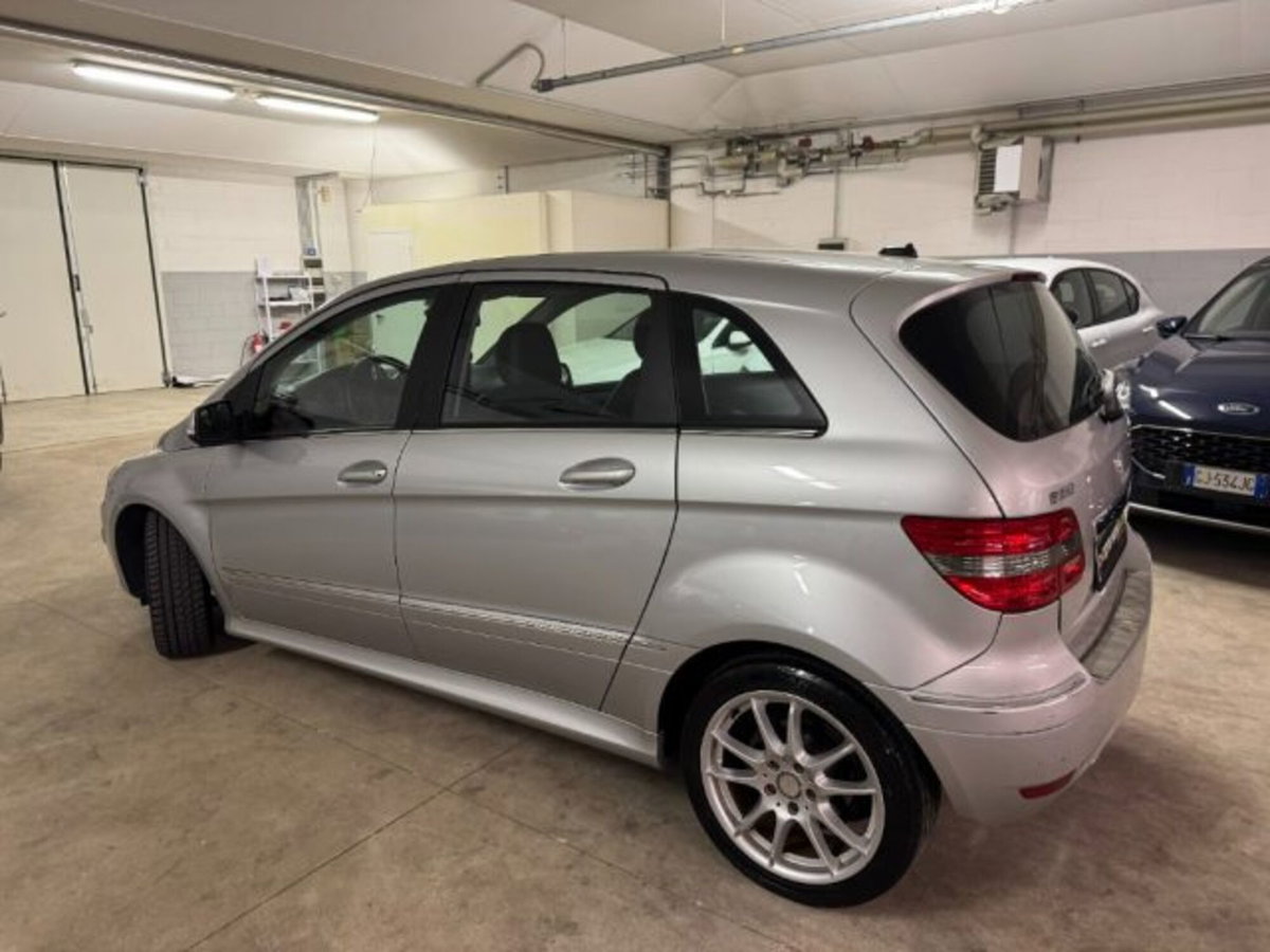 Mercedes-Benz Classe B 180 CDI Premium (7)