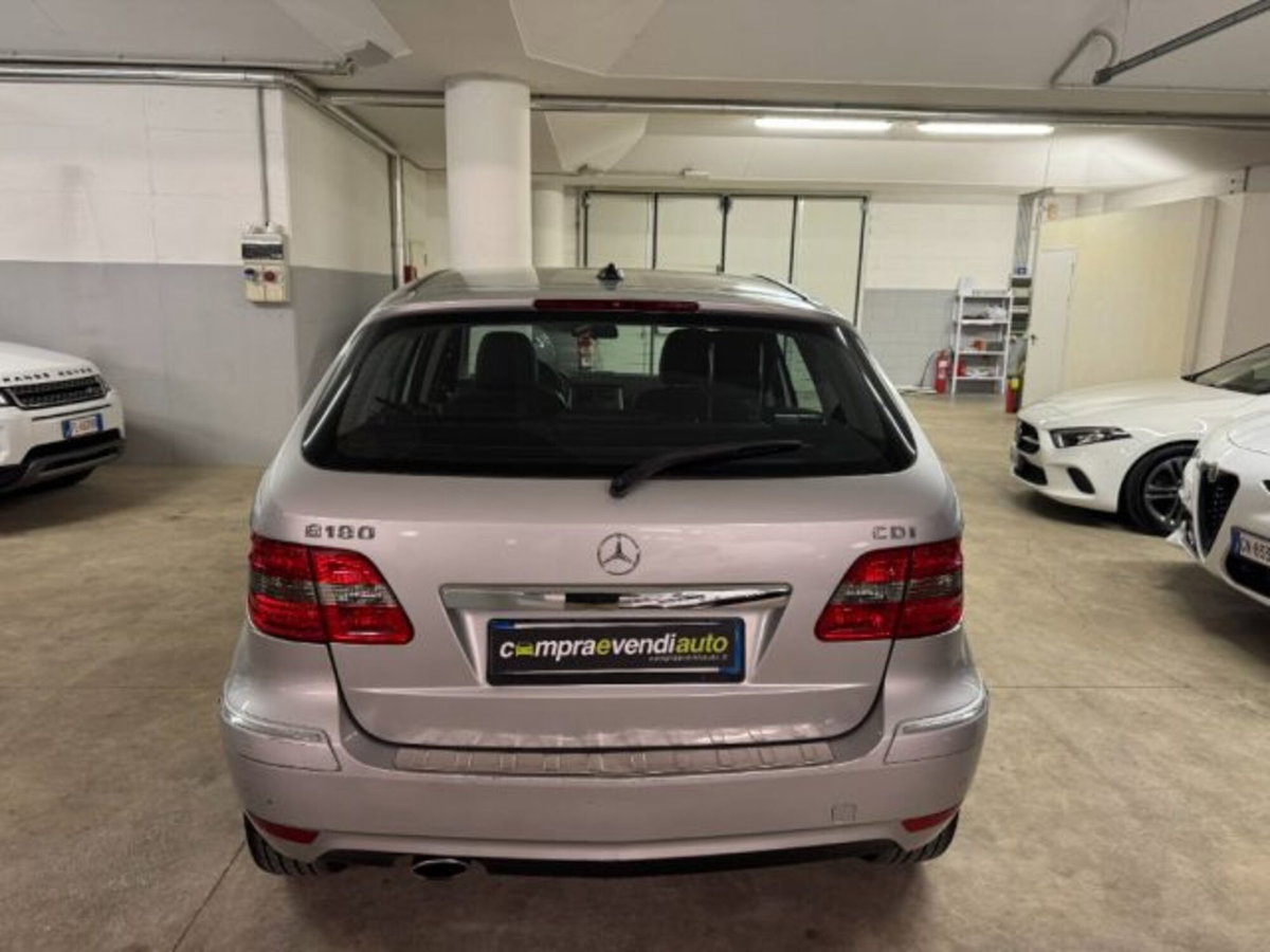 Mercedes-Benz Classe B 180 CDI Premium (8)