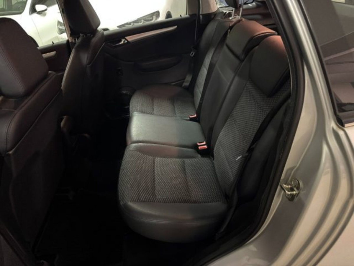 Mercedes-Benz Classe B 180 CDI Premium (9)