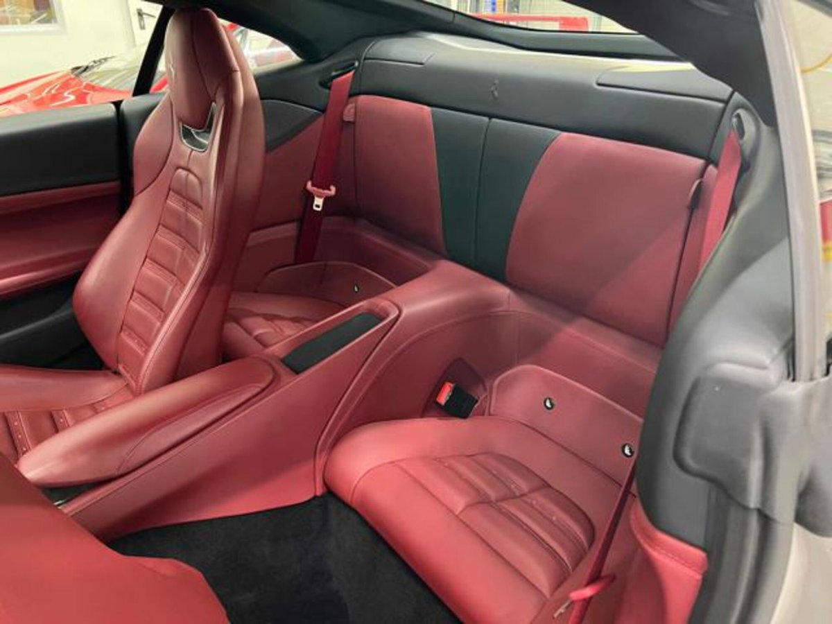 Ferrari Portofino Spider Portofino (12)
