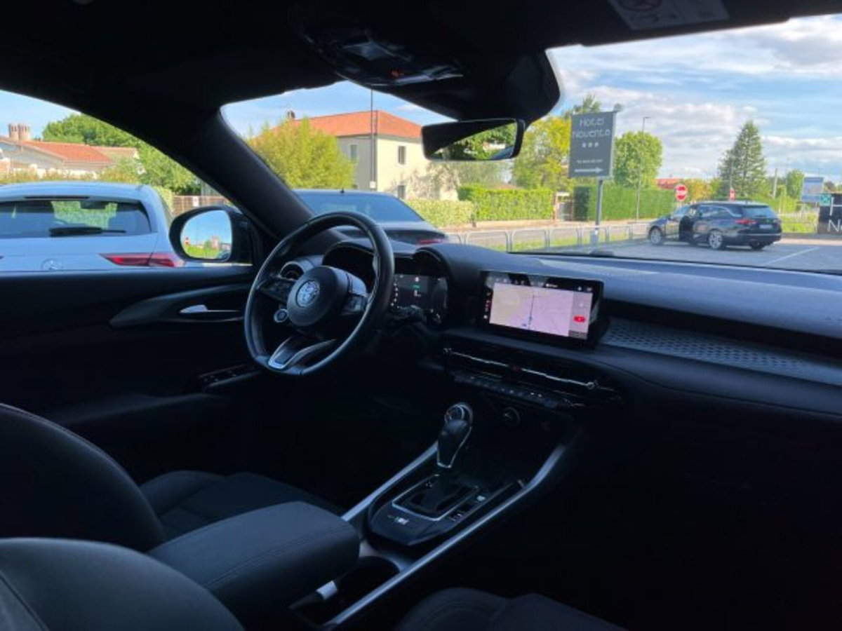 Alfa Romeo Tonale 1.5 hybrid Sprint 130cv tct7 (18)
