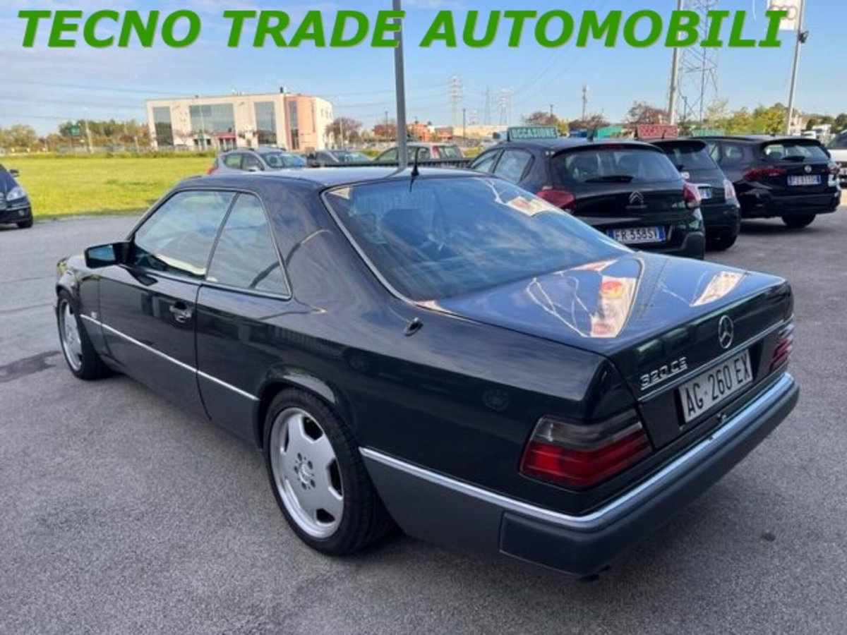 Mercedes-Benz 320 Coupé 320 CE 24V cat Coupé (6)
