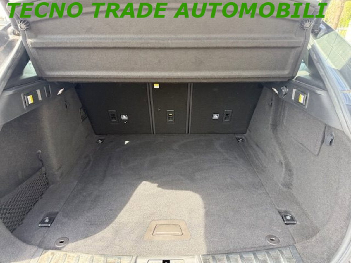 Jaguar F-Pace 2.0 D 180 CV aut. Portfolio (11)