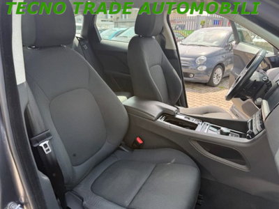 Jaguar F-Pace 2.0 D 180 CV aut. Portfolio (9)