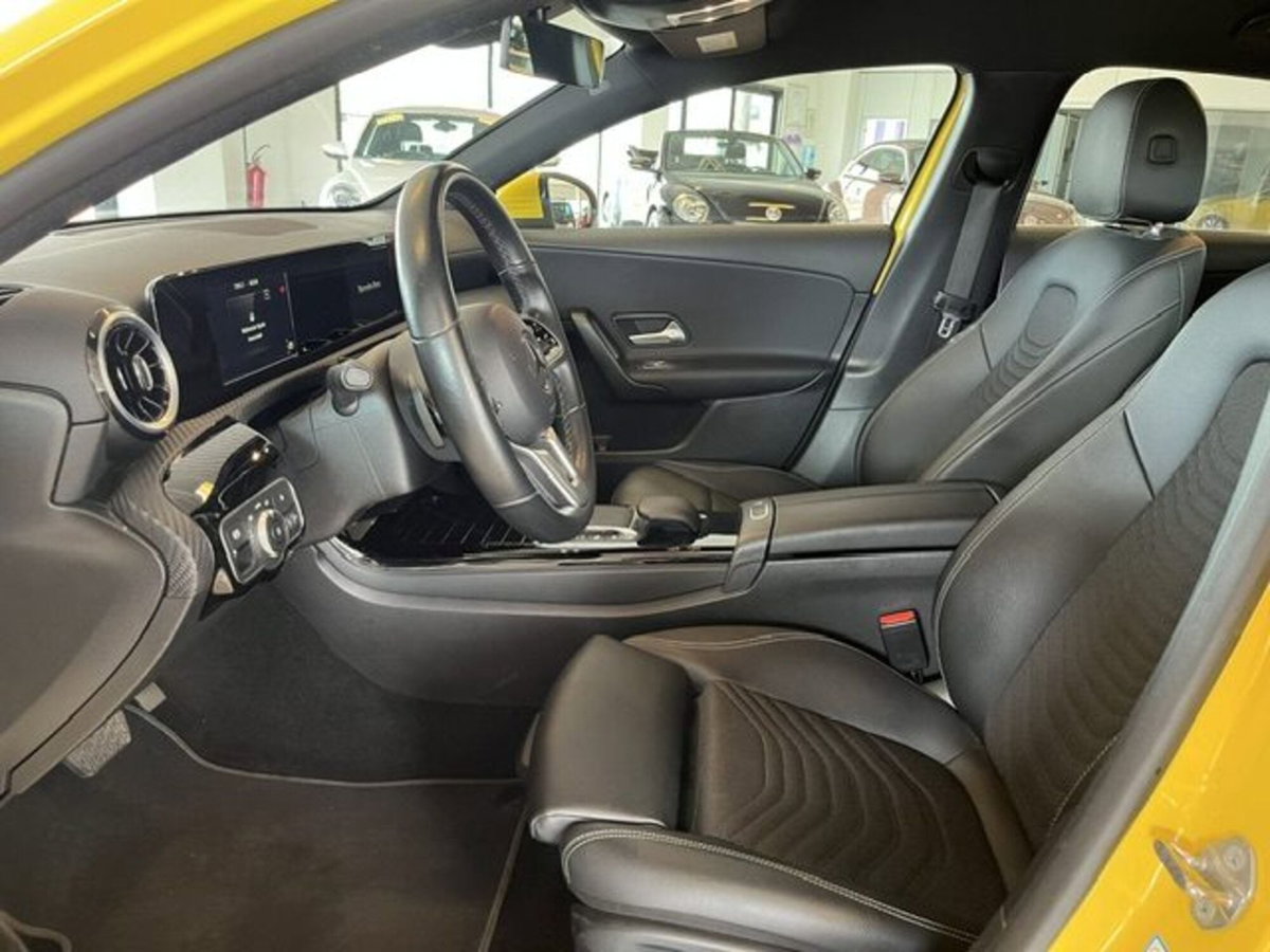 Mercedes-Benz Classe A 200 d AMG Line Premium Plus auto (8)
