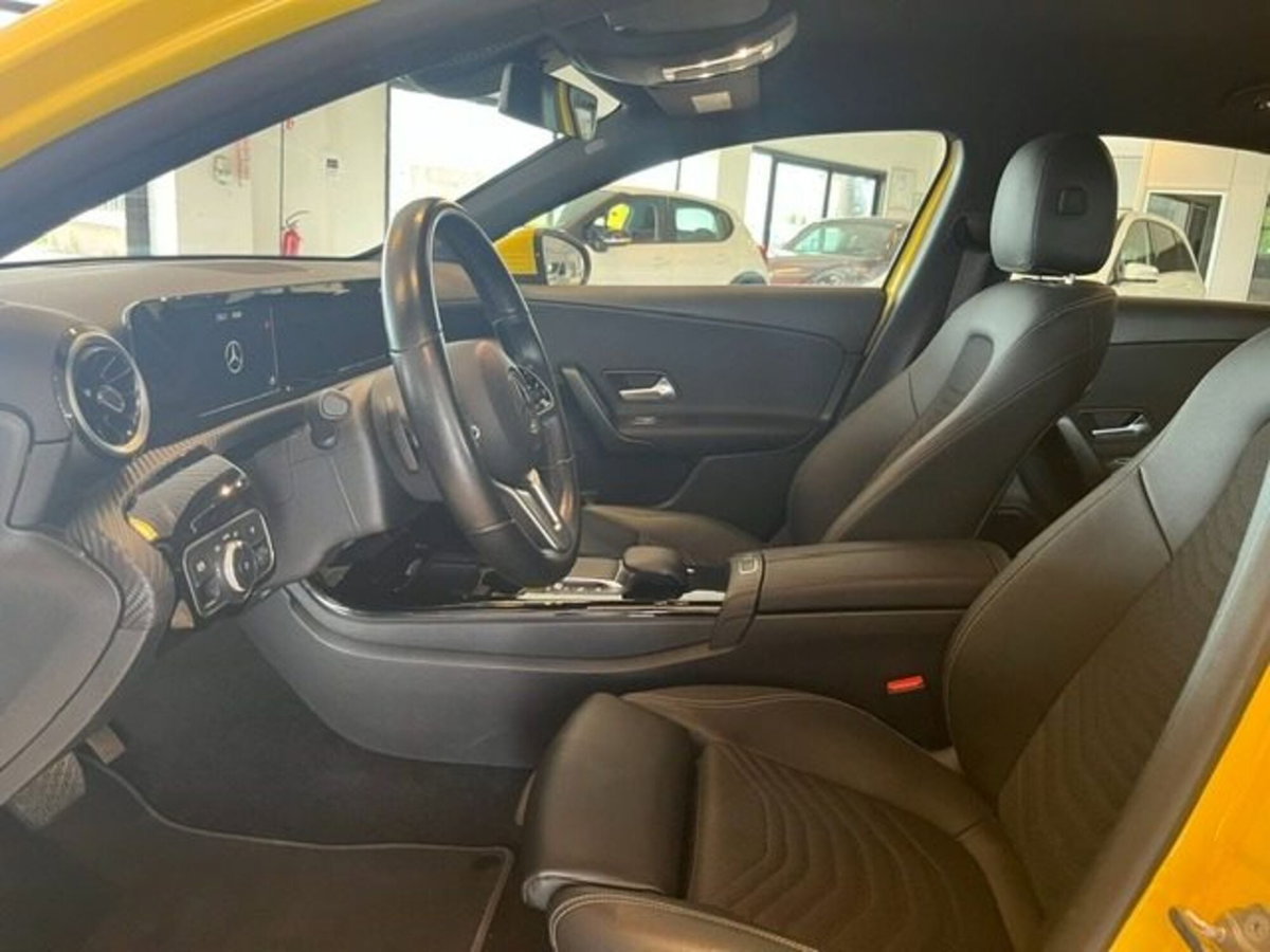 Mercedes-Benz Classe A 200 d AMG Line Premium Plus auto (10)