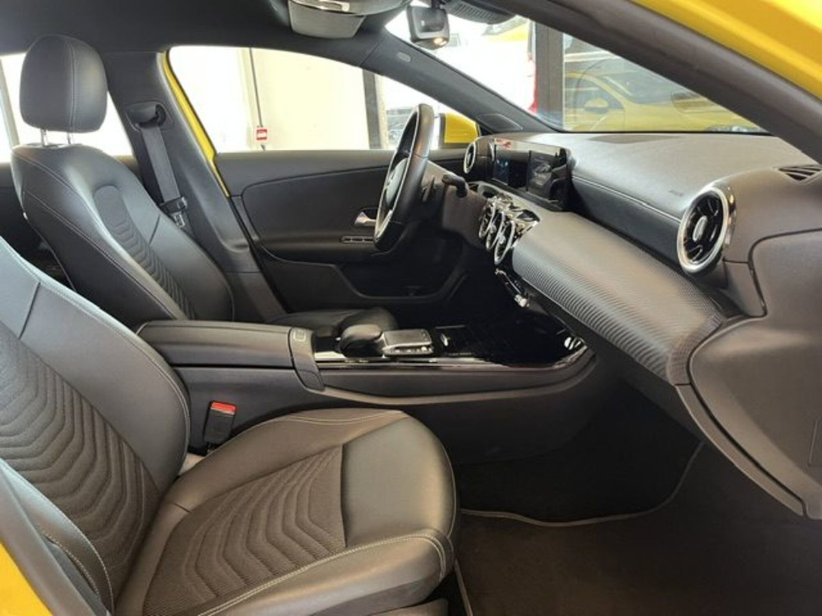 Mercedes-Benz Classe A 200 d AMG Line Premium Plus auto (15)