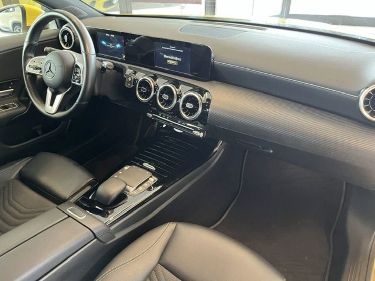 Mercedes-Benz Classe A 200 d AMG Line Premium Plus auto (17)