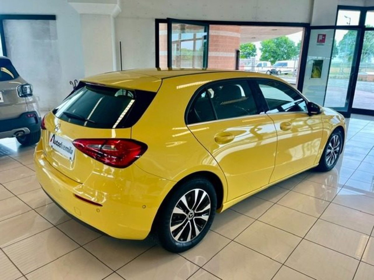 Mercedes-Benz Classe A 200 d AMG Line Premium Plus auto (6)